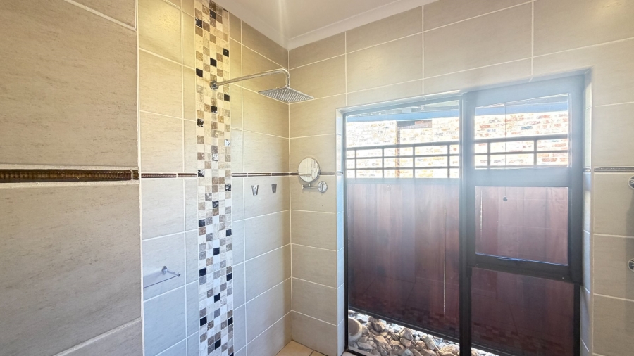 4 Bedroom Property for Sale in Viljoenskroon Rural Free State